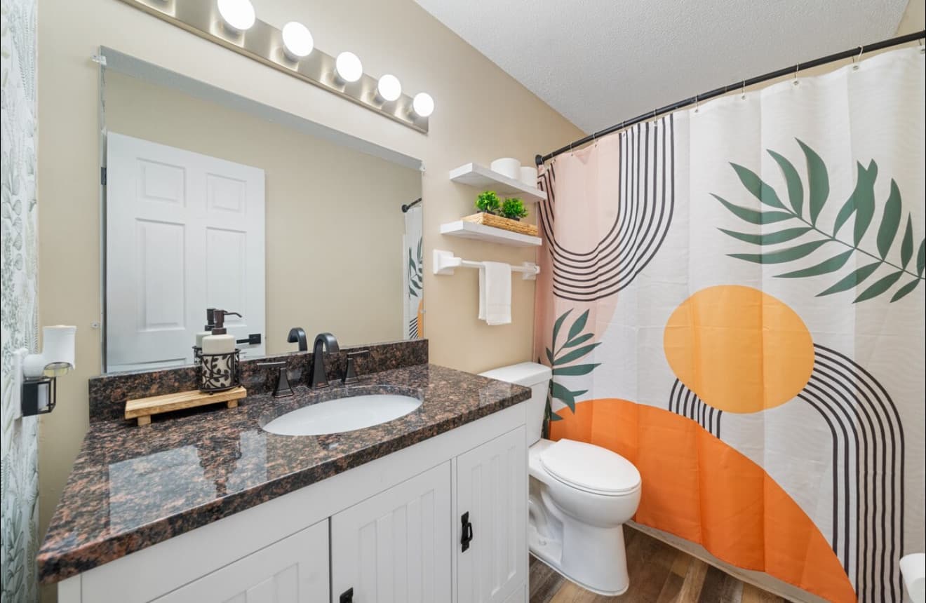 Crystal Edge LLC - Photo 1